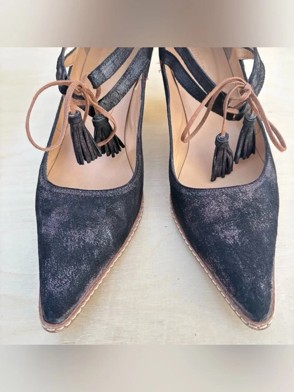 Sundance Natalia Sz EU40/US9.5 Laced Heels Pointed Toe Brown Boho Tassles Pumps
